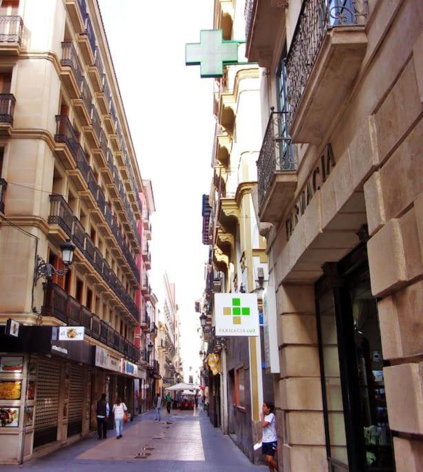 Beautiful Apartment In Calle Mayor 阿利坎特 外观 照片